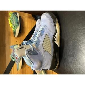 Air Jordan 5 Retro SE 'UNC'